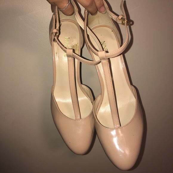 Nine West Shoes - Nine West nude heels